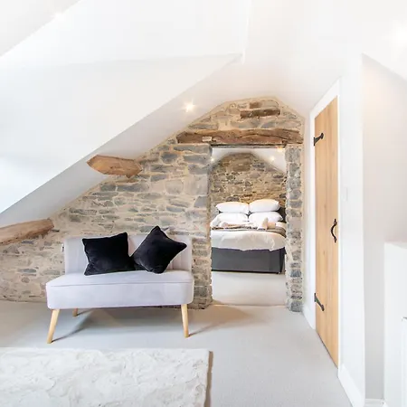 3 Beck Head * Kirkby Lonsdale
