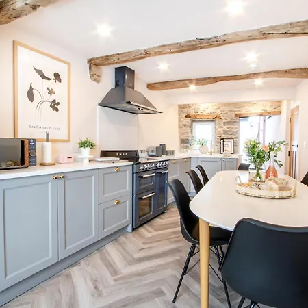 3 Beck Head * Kirkby Lonsdale